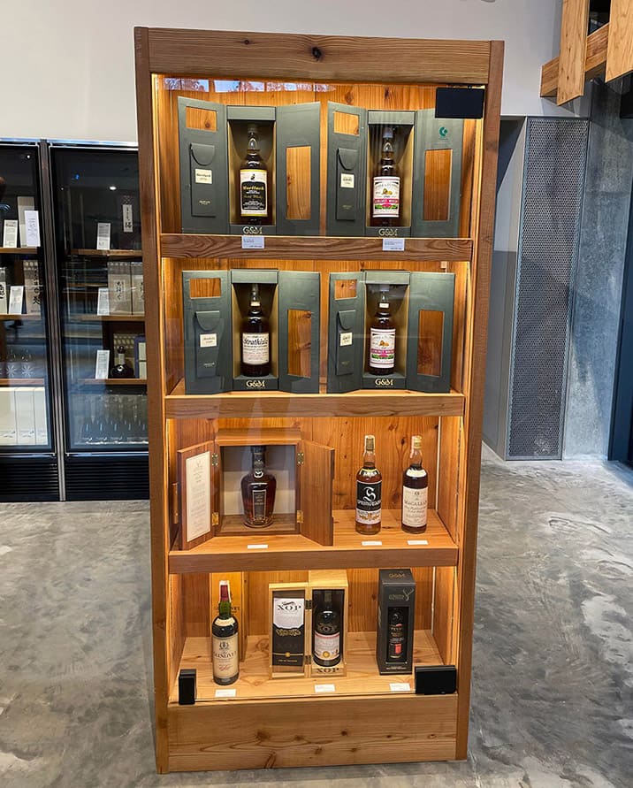 高額なスコッチウイスキーが販売されている